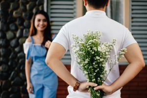 couple doing small things often thrive therapy tampa florida